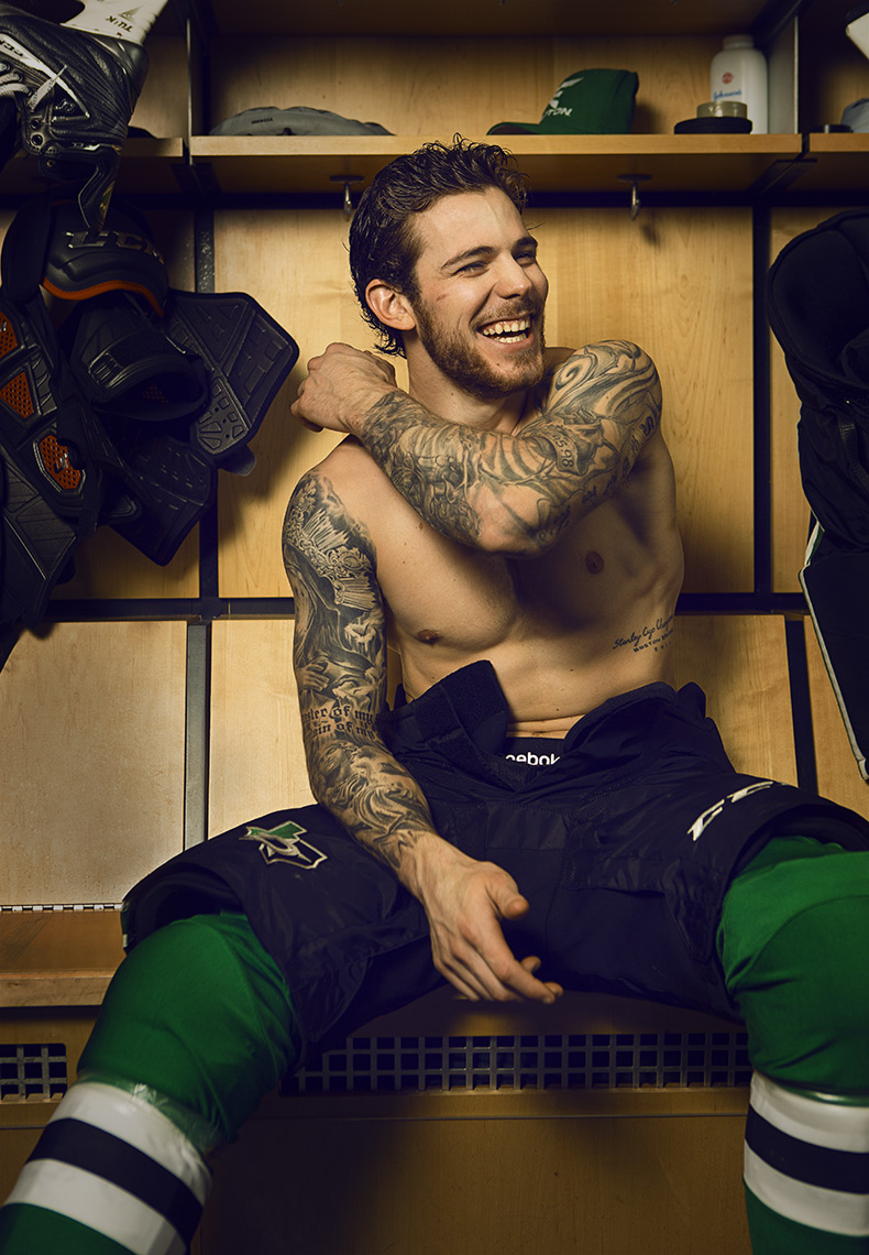 KC-Armstrong_TylerSeguin_Dressing-Room