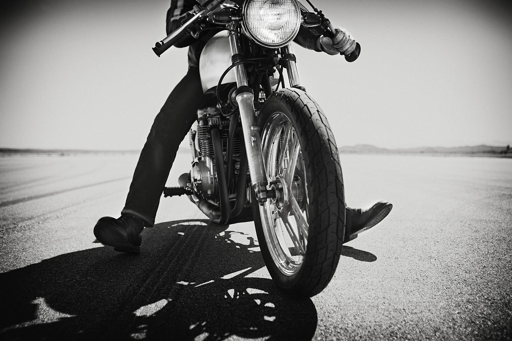 KC Armstrong_Mojave_Motorcycle_Vintage_Honda_5.jpg